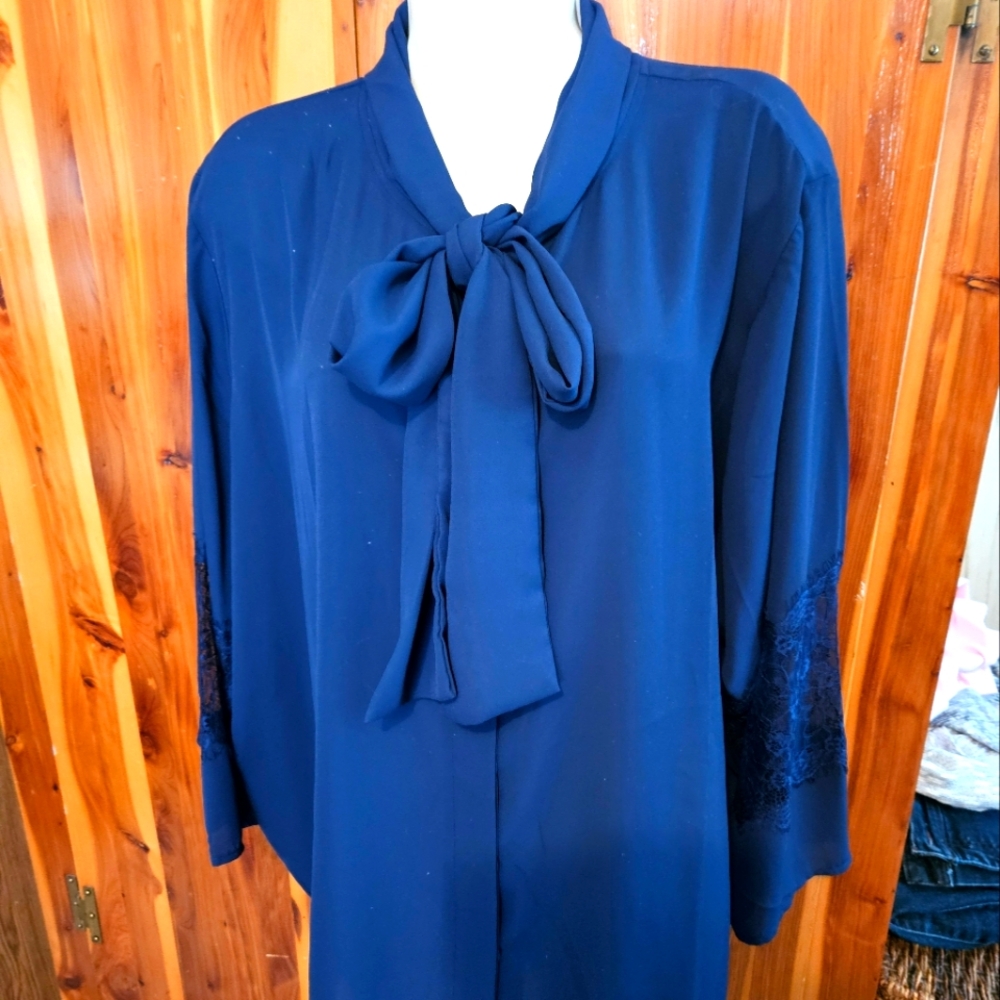Elegant Masseys Navy Blue Women's Top Sz 2X New